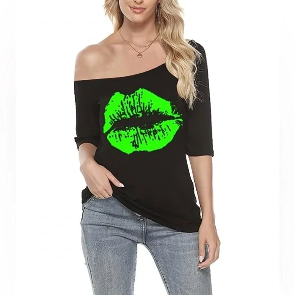 Lip 💋Shoulder off T-shirt - Picture 4 of 4
